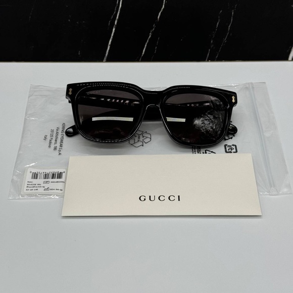 NEW GG1523S 001 GUCCI BLACK GREY SQUARE UNISEX GUCCI SUNGLASSES - Picture 11 of 12